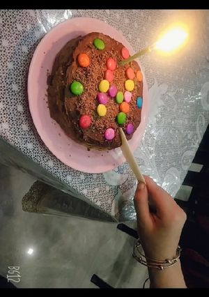 चॉकलेट केक (chocolate cake recipe in Hindi) रेसिपी मुख्य फोटो