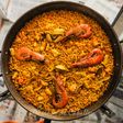 Arroz con gambones en paella