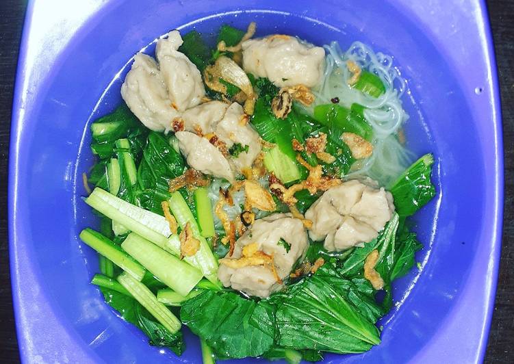 Bagaimana Membuat Bakso Bihun Lezat