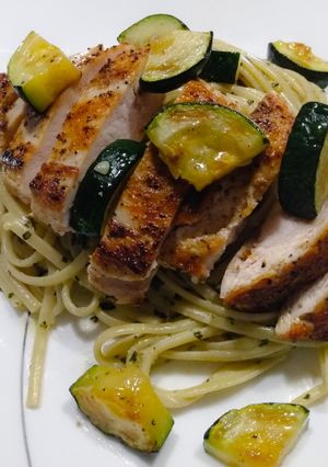 A picture of Creamy Walnut Pesto Linguine with Chicken and Zucchini.