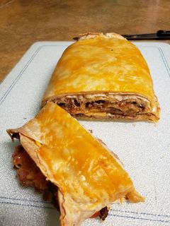 A picture of Taco roll.
