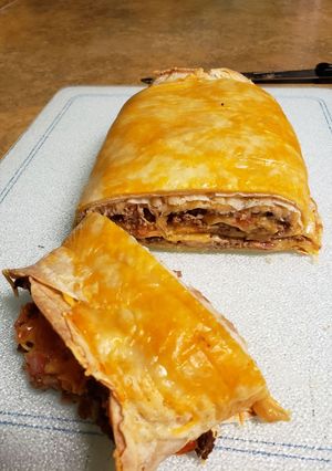 A picture of Taco roll.