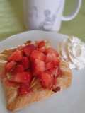 Pudding-Plunder mit Erdbeeren