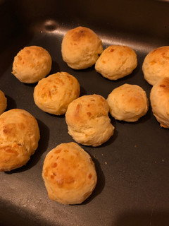 Una foto de Scones de queso