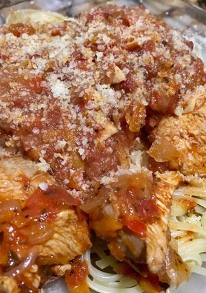 Una foto de Spaguetis con Tuco y pollo