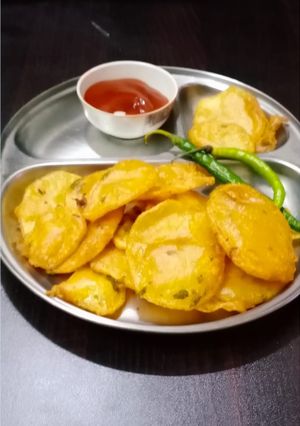 A picture of Potato mint bhajiya.
