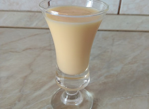 Tojáslikör recept fotója
