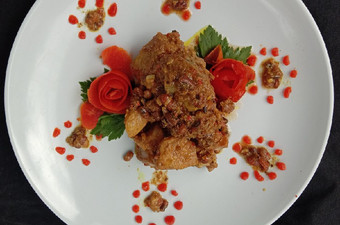Anti Ribet, Bikin Ayam Masak Bumbu Tuha Istimewa