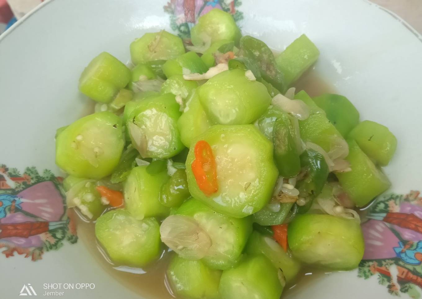 Tumis gambas/oyong pedas :D