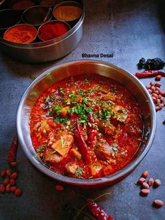 વરા નું રીંગણ બટાકા નું શાક.(Vara Nu Ringan batata Shak Recipe) રેસીપી મુખ્ય ફોટો