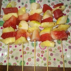 Fruits kibab A picture of Fruits kibab.