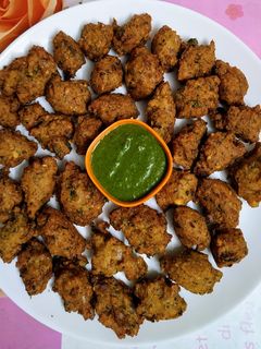 पौष वड़ा (Posh vada recipe in Hindi) रेसिपी मुख्य फोटो