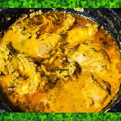 A picture of Bihari style chicken gravy.