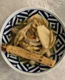 藥膳雞腳