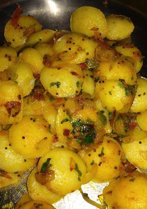 A picture of Mini fry idli.