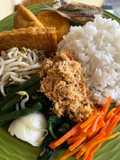 Gudangan / Nasi gudangan