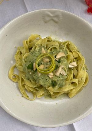 Foto di Pesto di zucchine, menta e limone