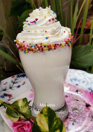 A picture of Vanilla Cake Milkshake.