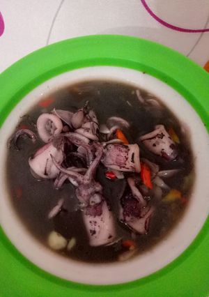 Foto resep Cumi kuah item simple