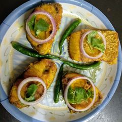 A picture of Rohu fish fry.