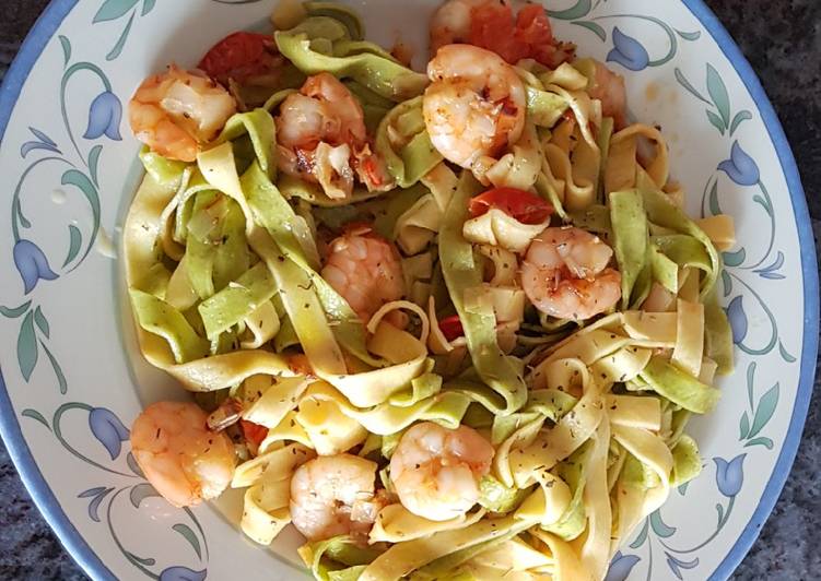 Pasta fresca con gambas