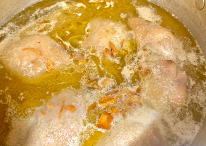Resep Opor Ayam Bumbu Instan oleh Chacha Kirana - Cookpad