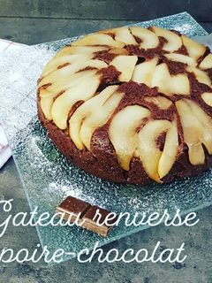 Une photo de ¤ gâteau renversé poire/chocolat ¤