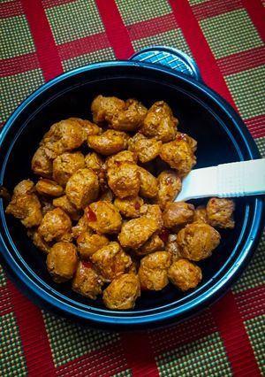 A picture of Schzewan Soya Chunks.