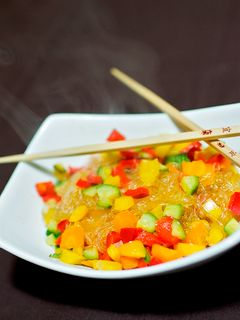 Foto di Vermicelli di soia con verdure