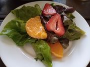 Una foto de ensaladas de brasil