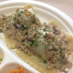 A picture of Creamy mushroom sauce.