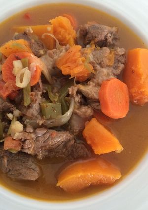 Una foto de Guiso de carne con zapallo