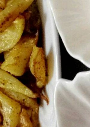 صورة لوصفة بطاطس بالفرن مع صوص الجبنه