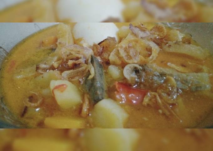 Sambel goreng endulita (kentang, wortel, krecek,telur, ati sapi)
