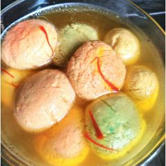 A picture of Tricolour Rasgulle.