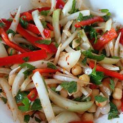 A picture of Chickpeas Salad.