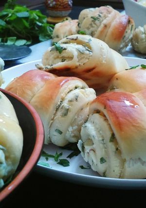 A picture of Cheese Fatayer.