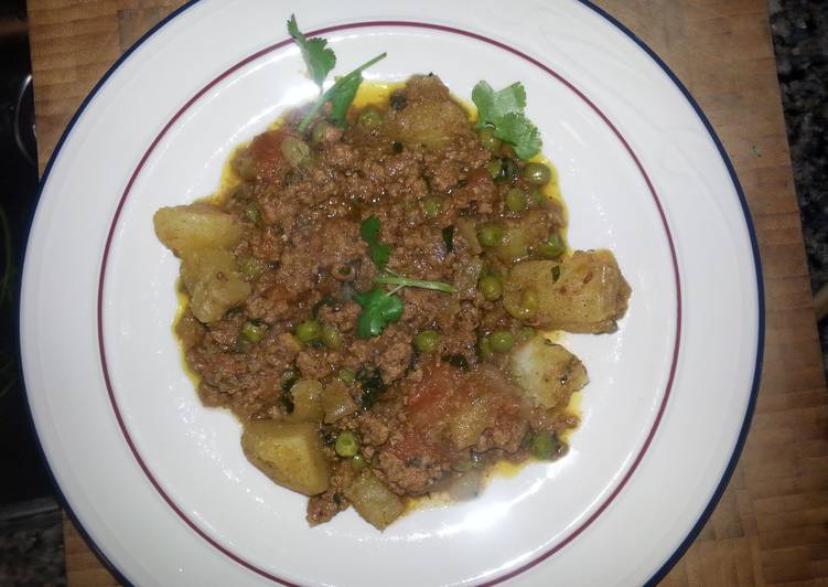 Keema with Potatoes and Peas