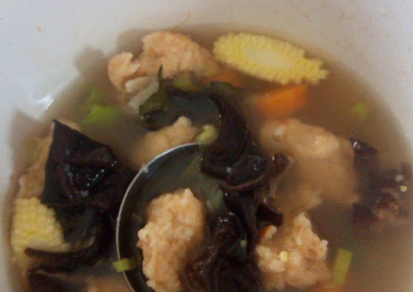 Sup Bakso Udang Jamur Kuping