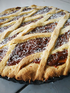 Una foto de Pastafrola de dulce de leche