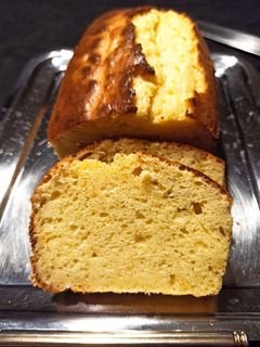 Una foto de Bizcocho con queso crema 🍰