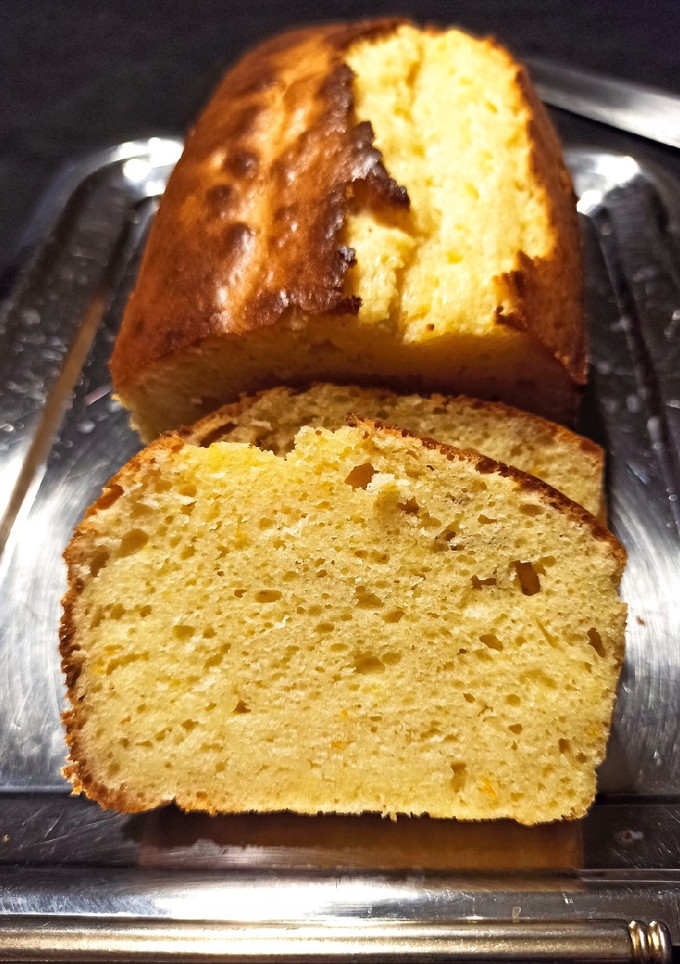 Una foto de Bizcocho con queso crema 🍰