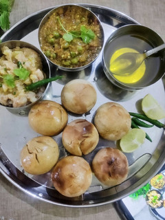 लिट्टी चोखा (litti chokha recipe in hindi) रेसिपी मुख्य फोटो