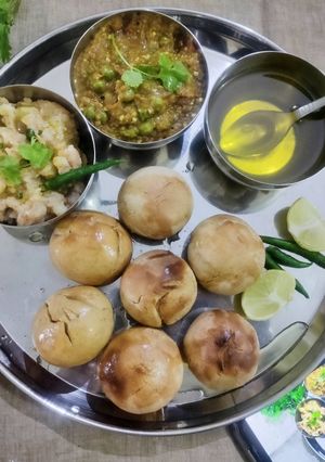 लिट्टी चोखा (litti chokha recipe in hindi) रेसिपी मुख्य फोटो