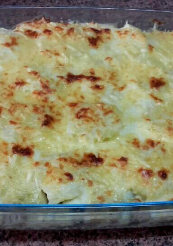 Una foto de Gratinado de patatas, carne picada y salsa bechamel