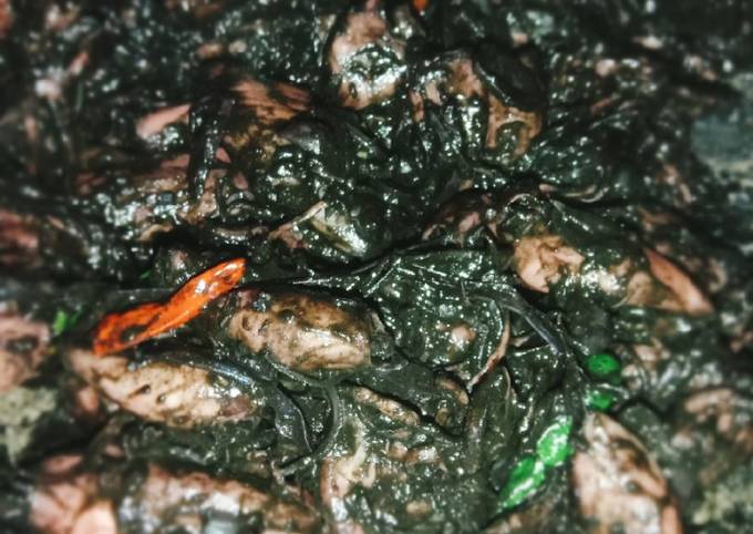 Cumi masak hitam