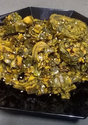 बेसन पत्र भजिया (besan patra bhajiya recipe in Hindi) रेसिपी मुख्य फोटो