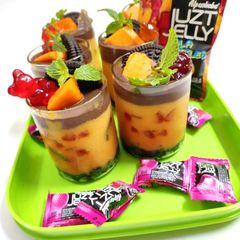 Oreo mango pudding A picture of Oreo mango pudding.