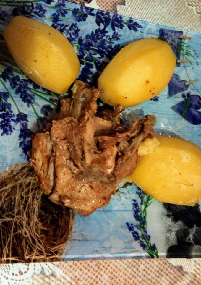 Маринована курочка з картоплею
