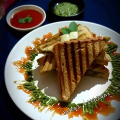 A picture of Cheese grill sandwich.
